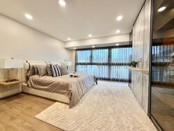 Shrewsbury Road (D11), Terrace #512802431